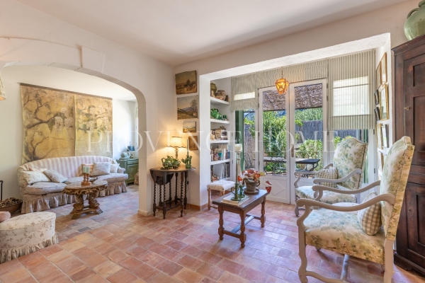 Luxury House for sale in Maubec, 600 000 €, Photo 5