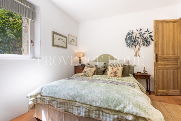 Luxury House for sale in Maubec, 600 000 €, Photo 7