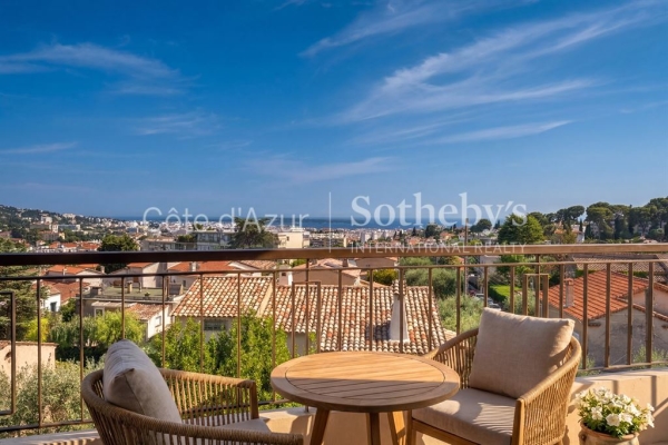 Luxury Apartment for sale in Le Cannet, 595 000 €, Photo 1