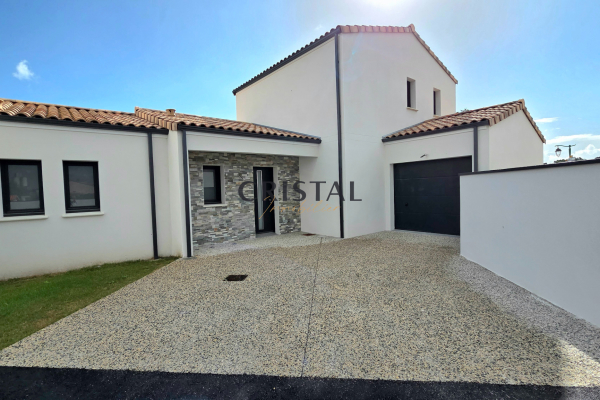 Maison de luxe à vendre à Breuillet, 416 000 €, Photo 1