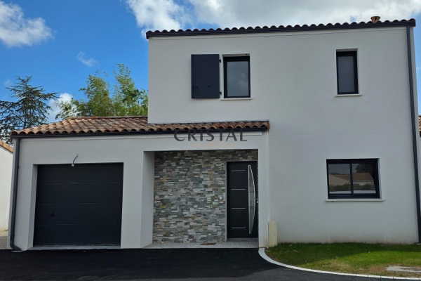 Maison de luxe à vendre à Breuillet, 428 000 €, Photo 1