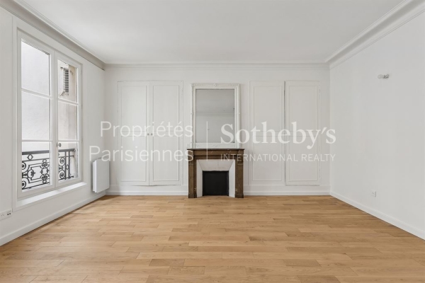 Luxury Apartment for sale in Paris 6ème, 860 000 €, Photo 1