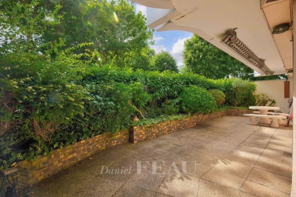 Appartement de luxe à vendre à Saint-Cloud, 590 000 €, Photo 1