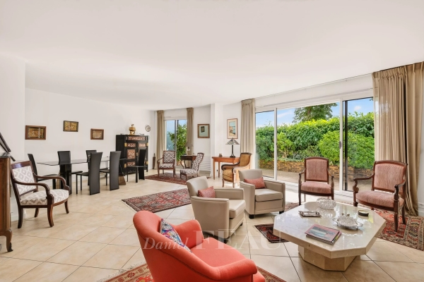 Appartement de luxe à vendre à Saint-Cloud, 590 000 €, Photo 1