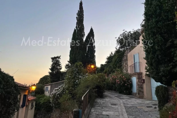 Appartement de luxe à vendre à Grimaud, 695 000 €, Photo 1