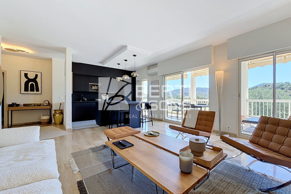 Appartement de luxe à vendre à Mandelieu-la-Napoule, 850 000 €, Photo 2