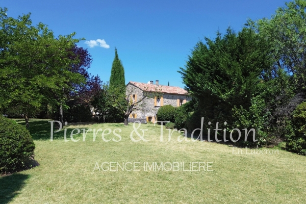 Maison de luxe à vendre à Montjustin, 690 000 €, Photo 2