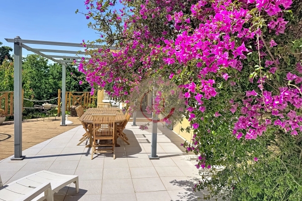 Luxury House for sale in Les Adrets de l'Esterel, 845 000 €, Photo 3