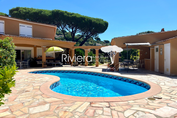 Maison de luxe à vendre à Cavalaire-sur-Mer, 1 175 000 €, Photo 6