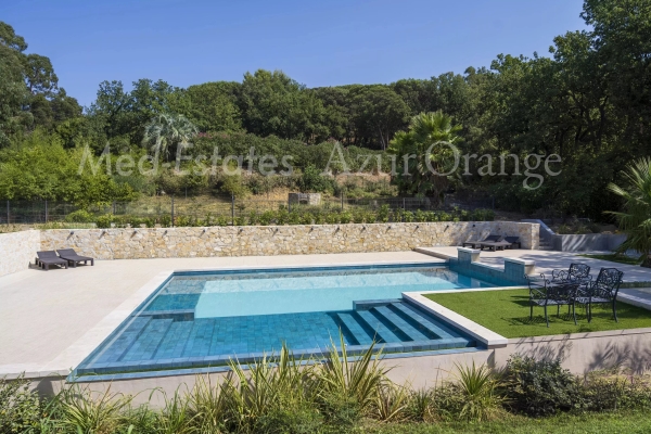 Maison de luxe à vendre à Grimaud, 855 000 €, Photo 1