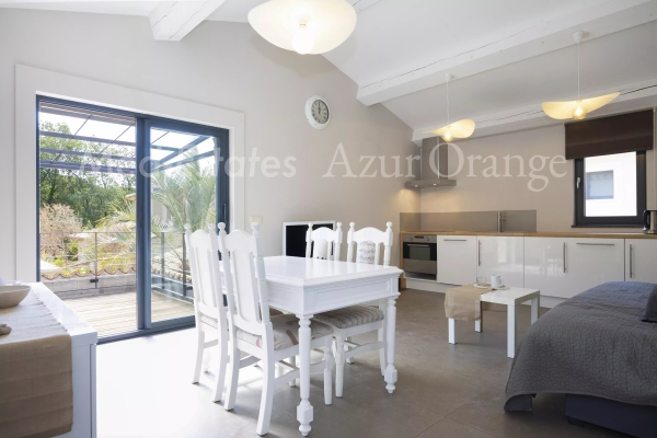 Luxury Apartment for sale in Grimaud, 450 000 €, Photo 3
