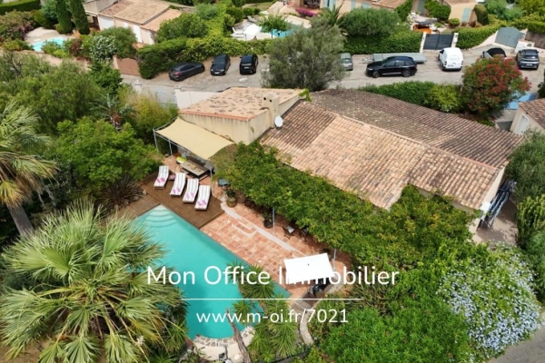 Maison de luxe à vendre à Grimaud, 1 360 000 €, Photo 1