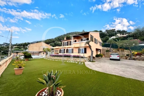 Maison de luxe à vendre à Roquebrune-Cap-Martin, 2 700 000 €, Photo 1