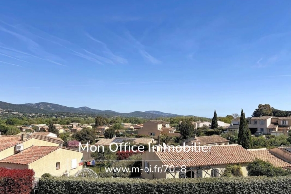Maison de luxe à vendre à Cogolin, 758 000 €, Photo 2