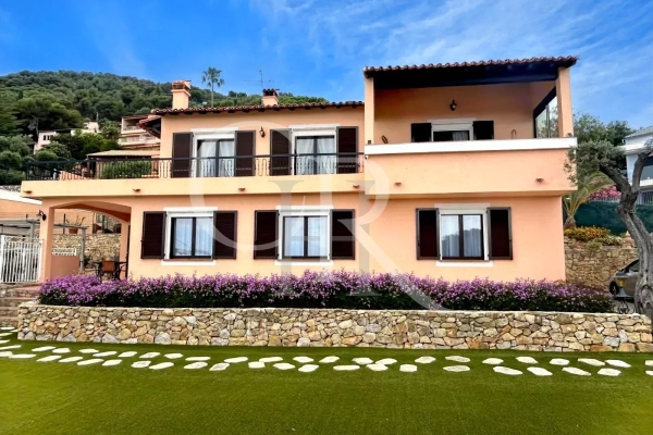 Maison de luxe à vendre à Roquebrune-Cap-Martin, 2 250 000 €, Photo 3