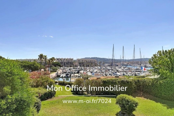 Appartement de luxe à vendre à Cogolin, 599 000 €, Photo 1
