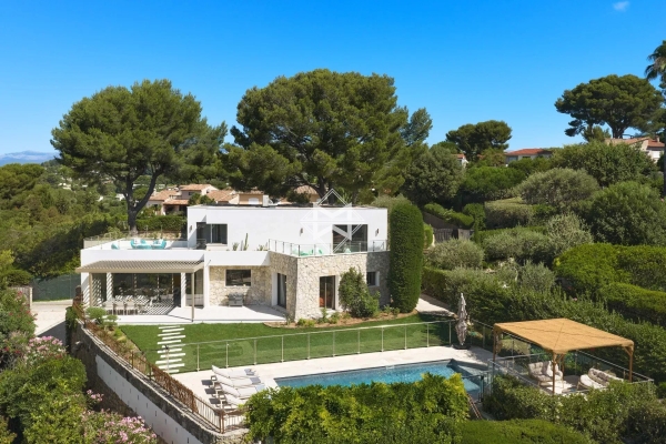 Maison de luxe à louer à Le Cannet, 15 000 €, Photo 1