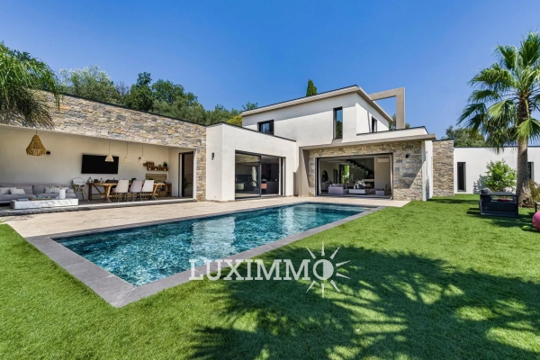 Maison de luxe à vendre à Valbonne, 2 650 000 €, Photo 1