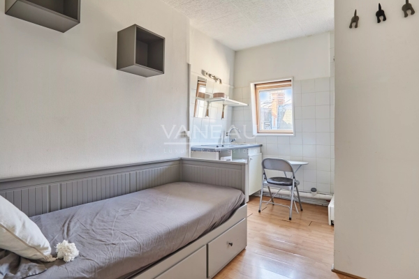 Luxury Apartment for sale in Paris 16ème, 121 000 €, Photo 1