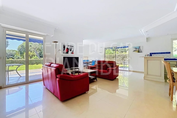 Appartement de luxe à vendre à Antibes, 1 150 000 €, Photo 1