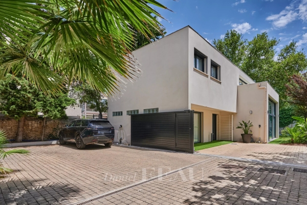 Maison de luxe à vendre à Marseille 8ème, 2 120 000 €, Photo 1