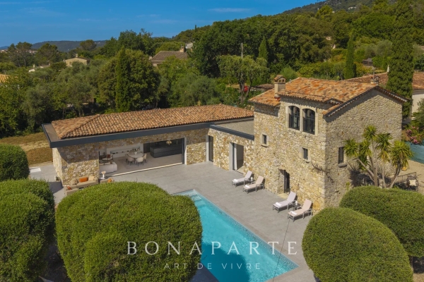 Maison de luxe à vendre à Le Tignet, 1 390 000 €, Photo 1