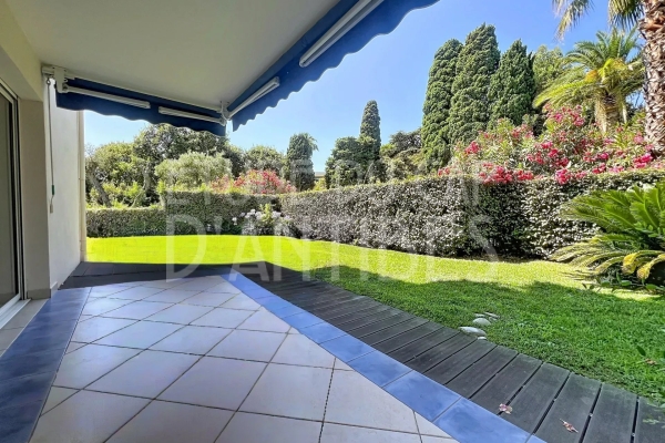Appartement de luxe à vendre à Antibes, 1 150 000 €, Photo 2