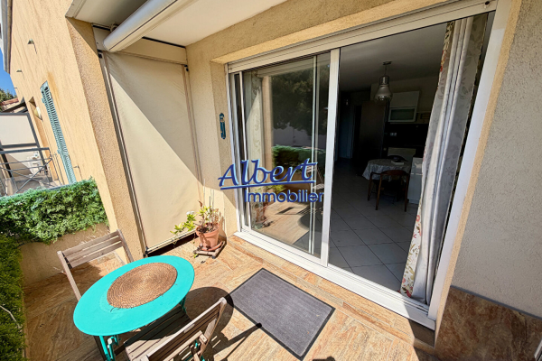 Appartement de luxe à vendre à Sanary-sur-Mer, 347 000 €, Photo 3