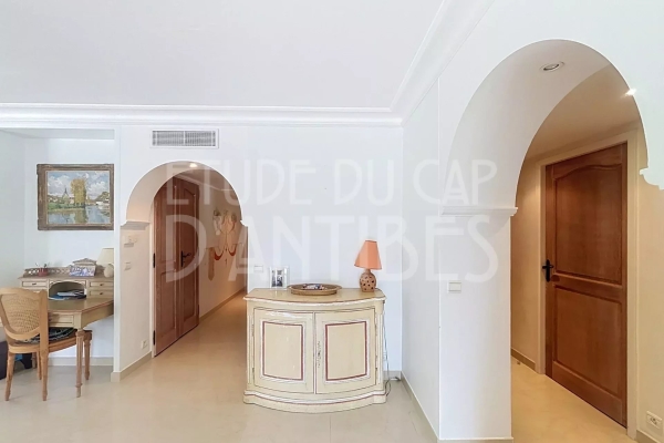 Luxury Apartment for sale in Antibes, 1 150 000 €, Photo 7
