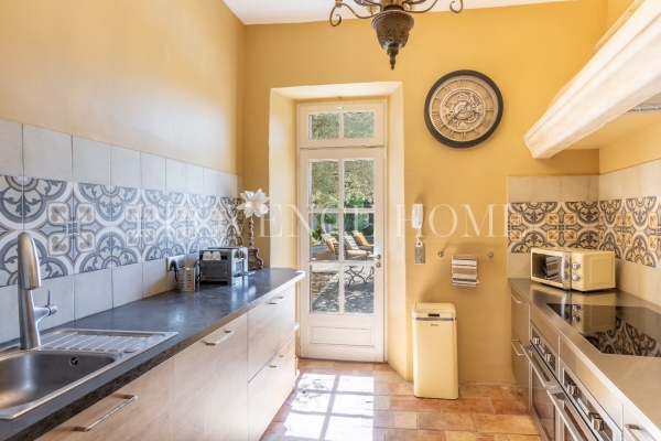 Maison de luxe à vendre à Oppède, 1 175 000 €, Photo 7