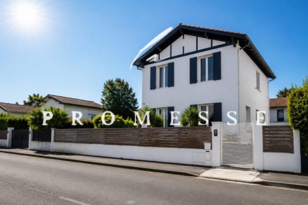 Maison de luxe à vendre à Biarritz, 1 300 000 €, Photo 1