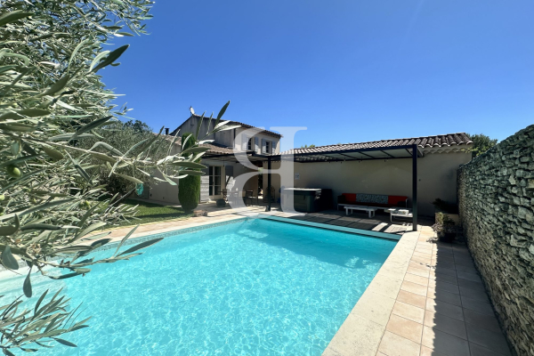 Maison de luxe à vendre à L Isle-sur-La-Sorgue, 589 000 €, Photo 1