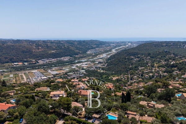 Maison de luxe à vendre à Gattières, 1 390 000 €, Photo 1