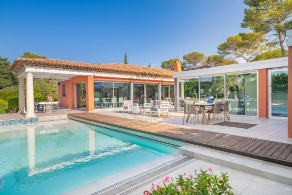 Maison de luxe à vendre à Mougins, 2 220 000 €, Photo 1