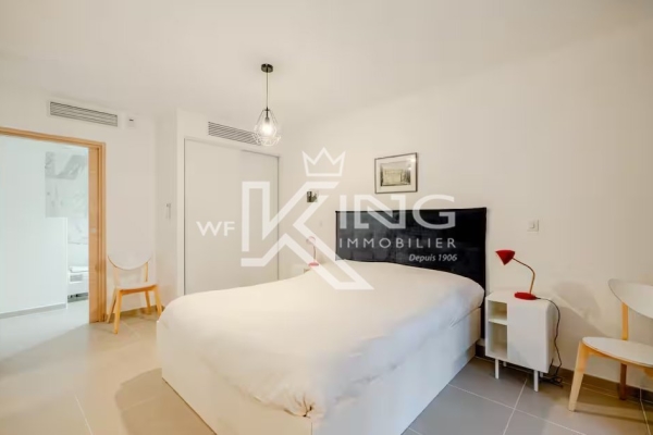 Luxury Apartment for sale in Saint-Tropez, 850 000 €, Photo 2