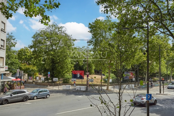 Luxury Apartment for sale in Boulogne-Billancourt, 540 000 €, Photo 2