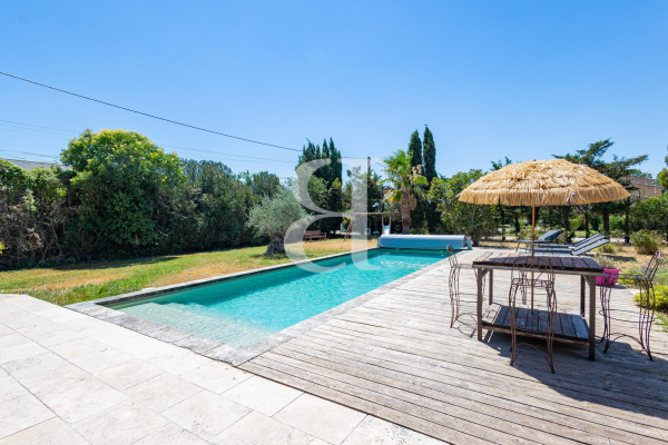 Luxury House for sale in Mollégès, 890 000 €, Photo 3