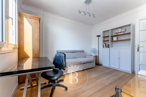 Appartement de luxe à vendre à Boulogne-Billancourt, 240 000 €, Photo 3