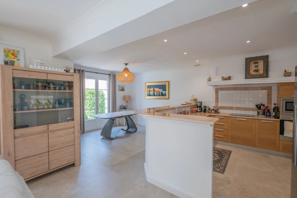 Luxury House for sale in Sainte-Maxime, 998 000 €, Photo 3