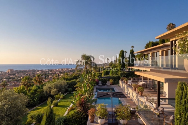 Maison de luxe à vendre à Vallauris, 12 500 000 €, Photo 1