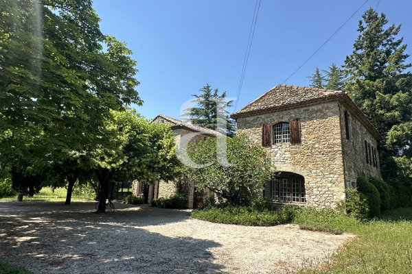 Maison de luxe à vendre à Vaison-la-Romaine, 750 000 €, Photo 1