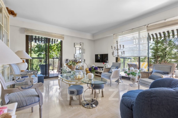Luxury Apartment for sale in Cannes, 799 000 €, Photo 2