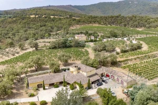 Maison de luxe à vendre à Cogolin, 10 500 000 €, Photo 2