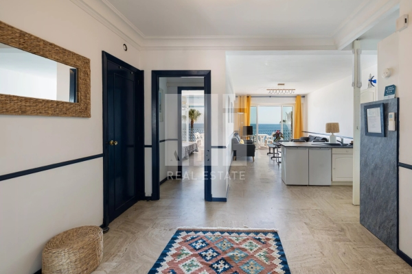 Luxury Apartment for sale in Antibes, 1 150 000 €, Photo 3