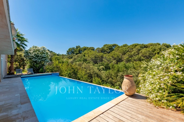 Maison de luxe à vendre à Antibes, 2 150 000 €, Photo 4