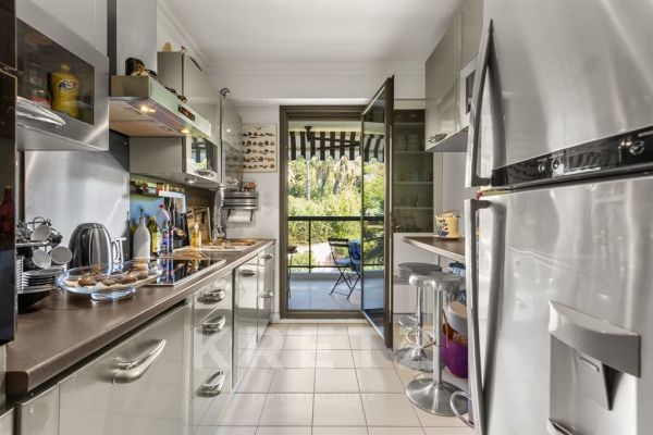 Luxury Apartment for sale in Cannes, 799 000 €, Photo 5