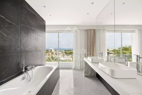 Maison de luxe à vendre à Antibes, 3 990 000 €, Photo 5