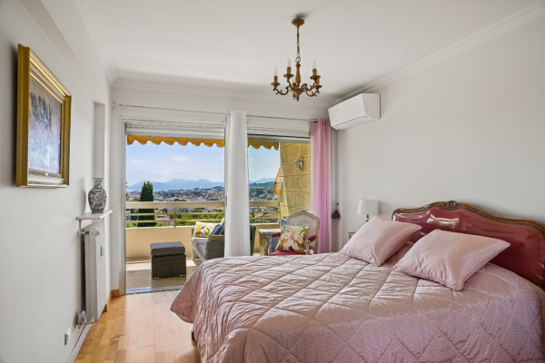 Luxury Apartment for sale in Le Cannet, 650 000 €, Photo 6
