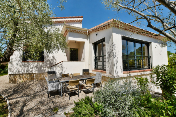 Luxury House for sale in Valbonne, 1 350 000 €, Photo 1