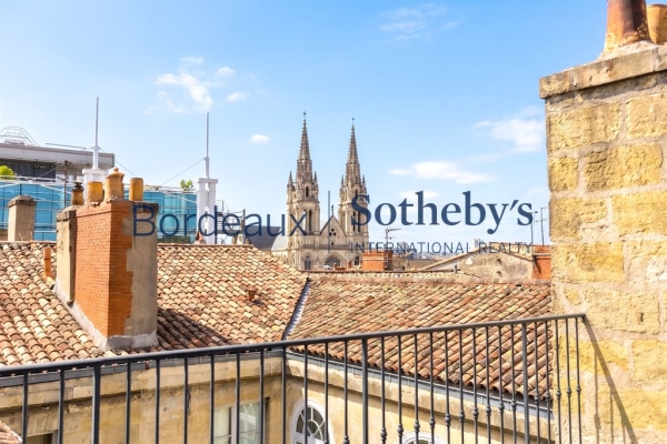 Luxury Apartment for sale in Bordeaux, 1 225 000 €, Photo 1